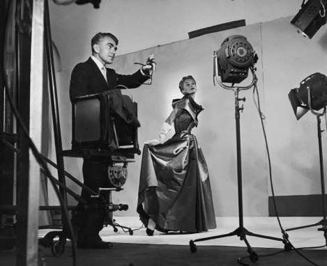 Roy Stevens, Horst directing fashion shoot with Lisa Fonssagrives, 1949 Photo Roy Stevens /Time
