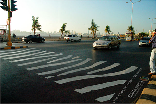 guerilla-marketing-ads-zebra-crossing