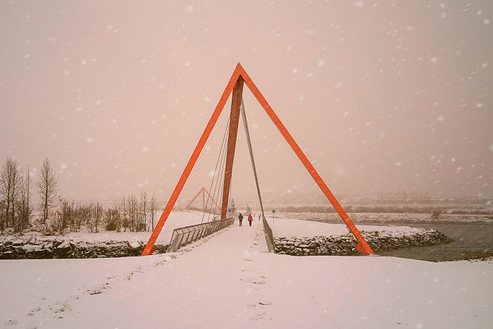 Teiknistofan Tröð - Red Pyramid Bridge 2