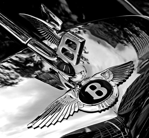 Bentley's famous logo